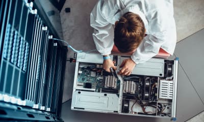 Top Associate Degrees in Computer Engineering